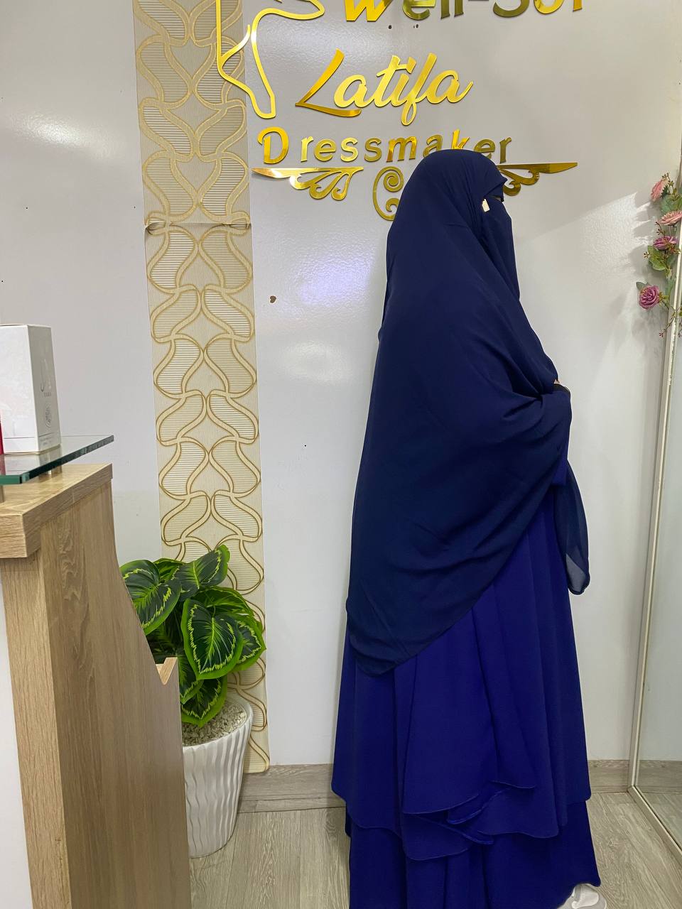 Noor Al-Huda_Bleu nuit profond